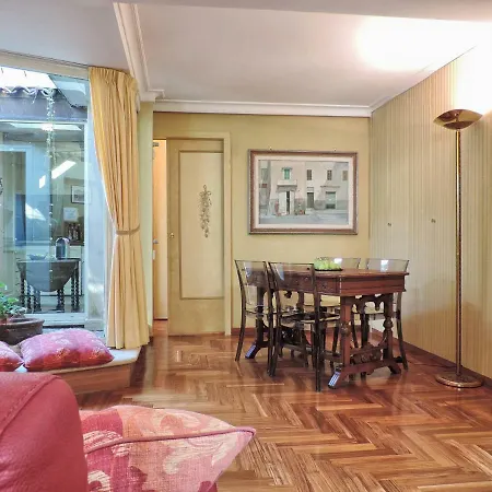 Barberini Lions Apartament Rzym
