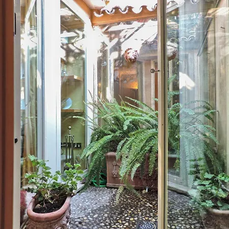 Apartament Barberini Lions *